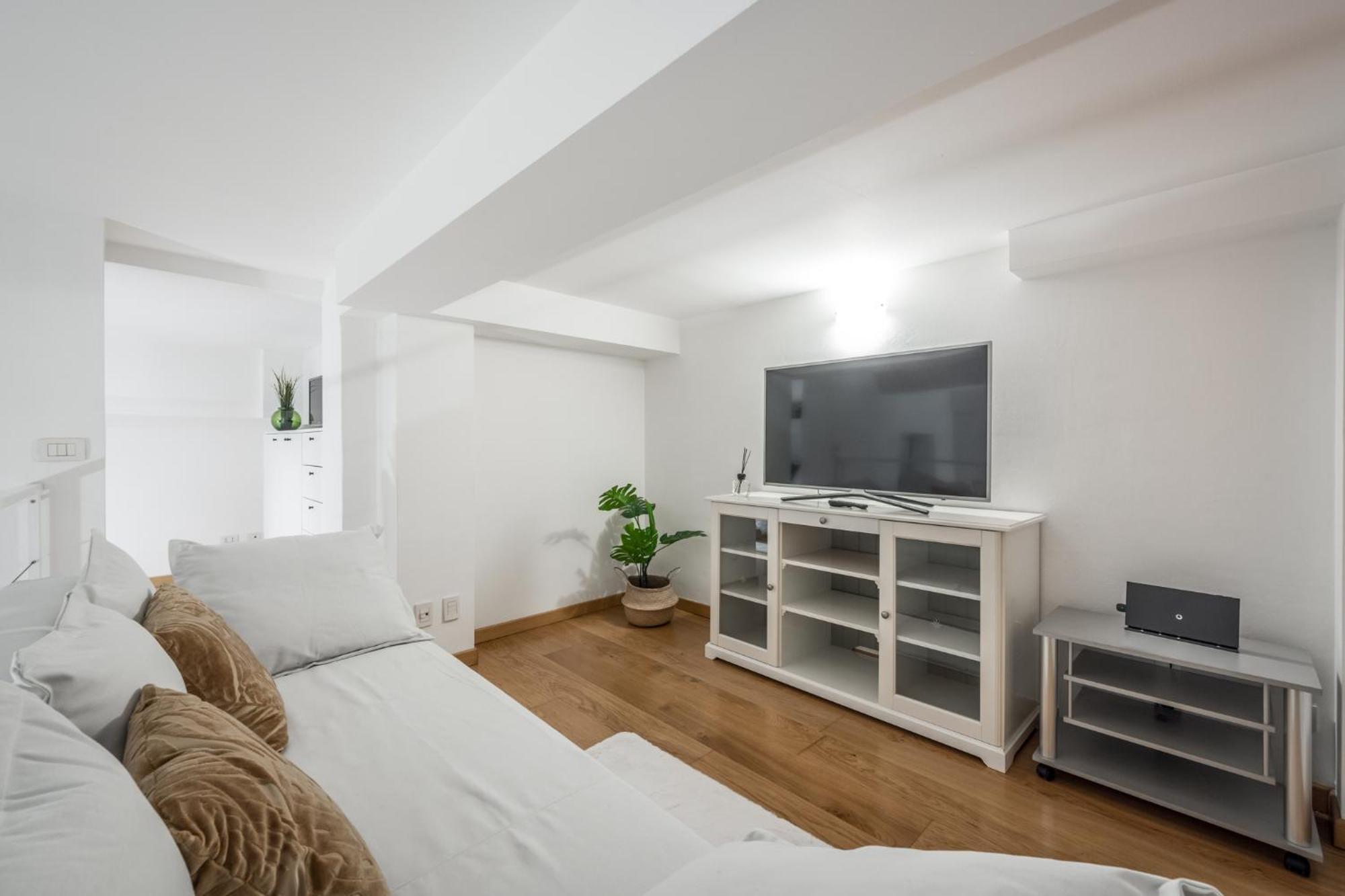 Ab Plus - Via Santo Stefano 62 โบโลญญา ภายนอก รูปภาพ